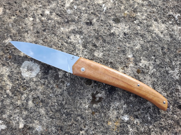 couteau_pliant_poirier