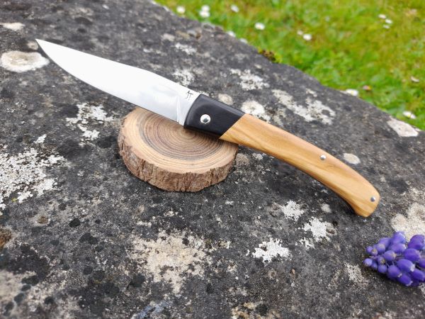 couteau_pliant_ebene_olivier