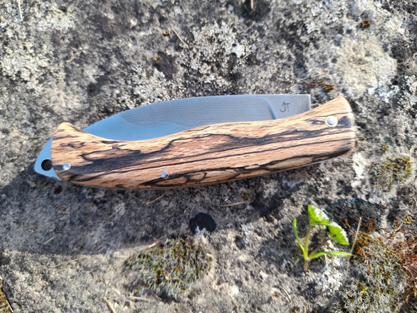 couteau_pliant_hetre3