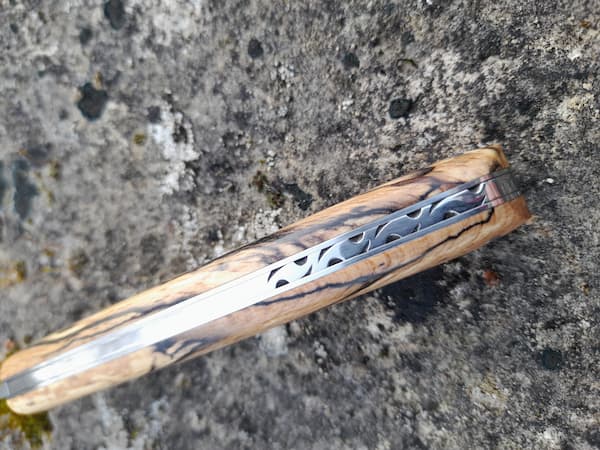 couteau_pliant_hetre_echauffe2