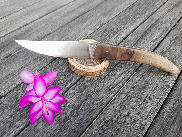 couteaux_table_noyer1