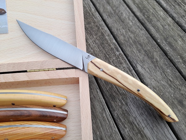 couteaux_table_multibois2